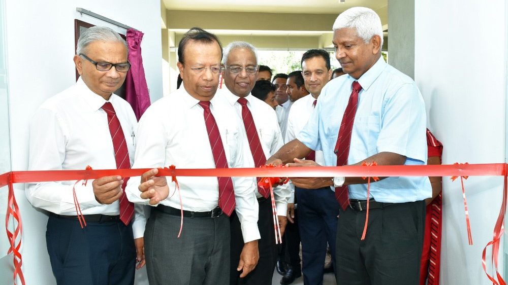 Read more about the article Ceylinco Life opens exemplar Green branch in Ja-Ela