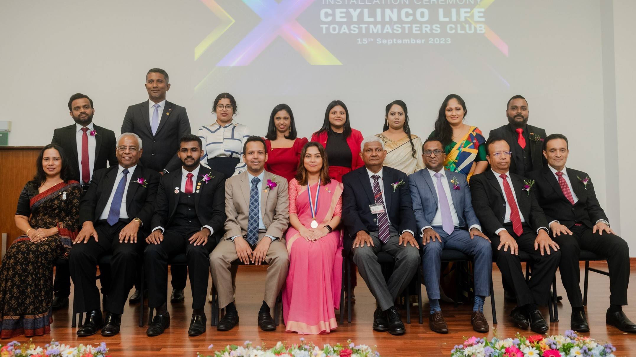 The new executive committee of the Ceylinco Life Toastmasters club