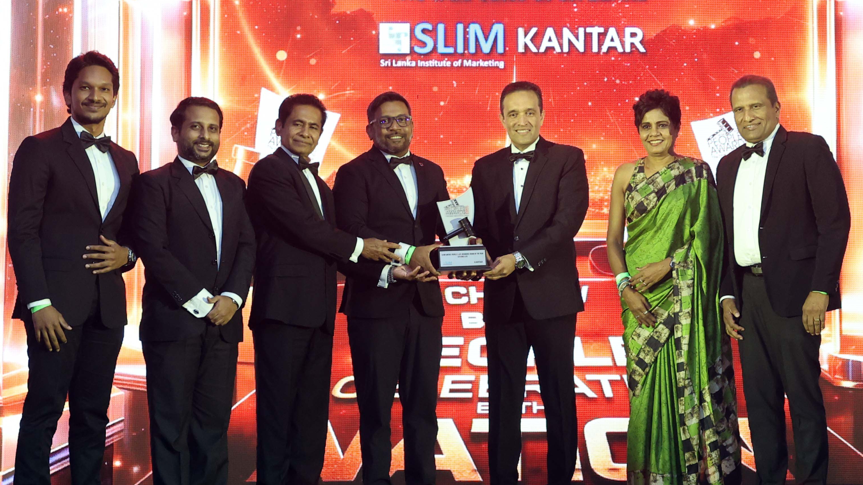 Read more about the article සෙලින්කෝ ලයිෆ් අඛණ්ඩව 20 වන වසරටත් ශ්‍රී ලංකාවේ ජනප්‍රියතම ජීවිත රක්ෂණ සමාගම ලෙස සම්මාන ලබයි